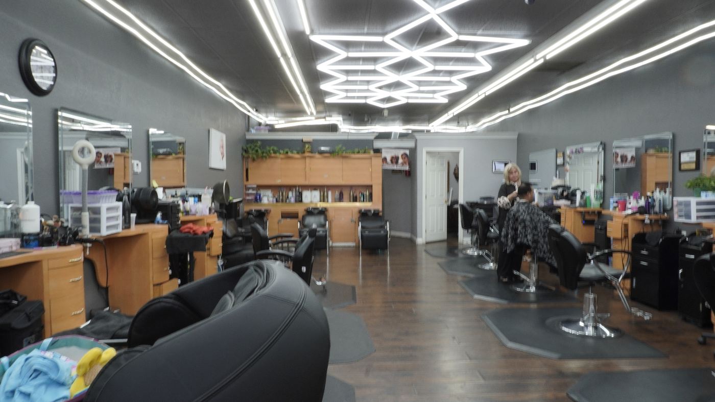 Salon color and styling stations